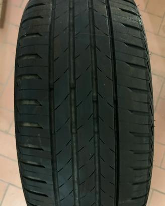 Pneumatico estivo BRIDGESTONE TURANZA (225/45 R18)