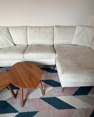 Divano con chaise longue + 2 cuscini