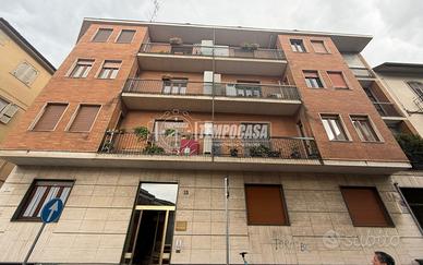 AMPIO BILOCALE CON TRIPLA ESPOSIZIONE, LIBERO SUBI