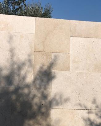 Pavimentare con pietra naturale selezionata