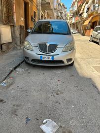 Lancia y 1.2