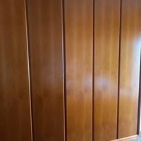 armadio in legno 