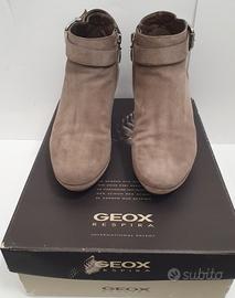 stivaletti Geox in pelle scamosciata grigia  36