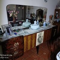 Mobile sala da pranzo con specchio