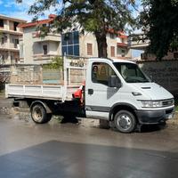 Iveco daily ribaltabile con gru