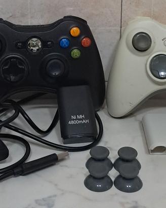 2 controller xbox 360 1 nero 1 bianco funzionanti