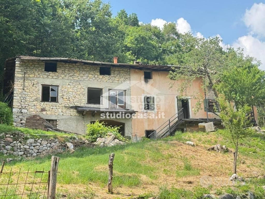 Rustico / Casale di 500 m² con più di 5 locali e p - Vista 5
