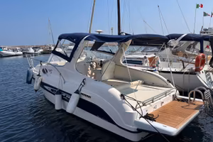 Mano' Marine Diesel 225cv  ENTRO 31 LUGLIO 20.000e