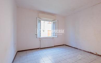 Bilocale al primo piano