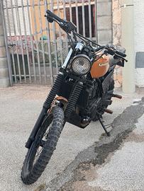 Kawasaki kle 500 a modello scrambler