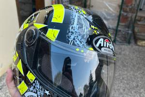 Casco integrale moto Airoh nero/giallo fluo