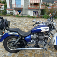 Triumph bonneville america