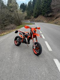 Ktm125 motard
