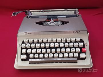Macchina da Scrivere Royal 203 con Custodia