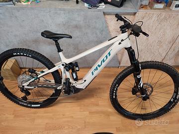 Pivot Shuttle Am 625Wh