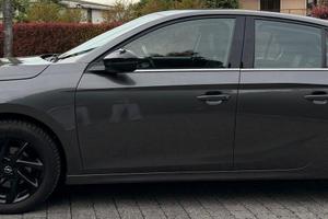 OPEL CORSA Elegance – pari al nuovo – non paga più