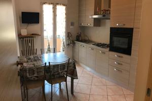 SINGOLA fronte METRO solo STUDENTI maschi