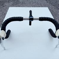 Manubrio e attacco Cinelli leve C