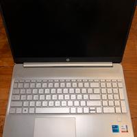 Hp 15s-fq5xxx( Intel core i5, SSD 512gb,8GB RAM