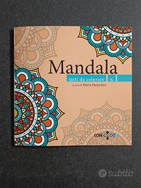 Libro con mandala tutti da colorare 