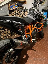 KTM DUKE 690