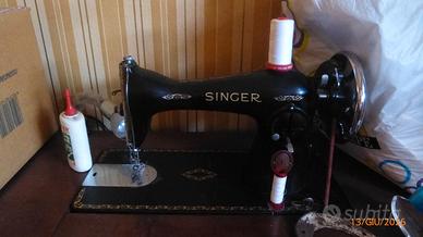 macchina da cucire Singer con mobile -