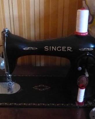macchina da cucire Singer con mobile -