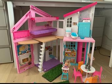 Casa barbie  malibu con famihlia steffy love