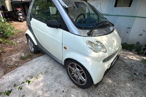Smart 600 cabrio motore da rivedere ma marciante