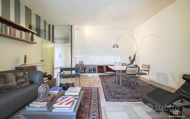 AMPIO 5 LOCALI AL PIANO ATTICO IN SAVENA