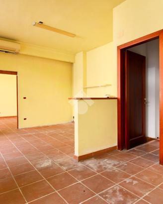 UFFICIO A CASCINA