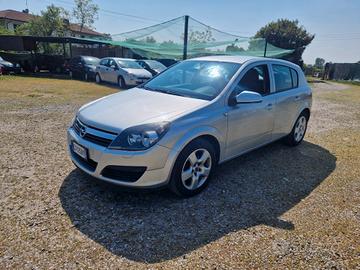 Opel Astra 1.4 16V Twinport 5 porte Enjoy