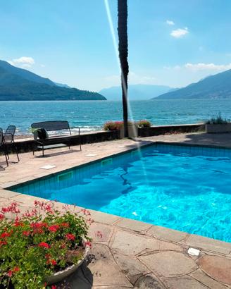 Ferragosto sul lago di como con piscina