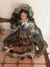 Bambola artigianale del 1980