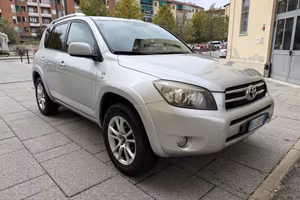 Toyota RAV 4 RAV4 2.2 D-4D 177 CV Luxury