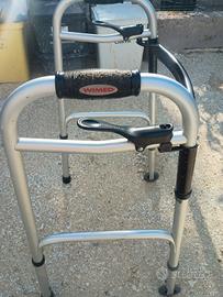 Deambulatore carrello