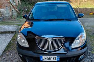 Lancia Y 1.2-  anno  2004 - benzina - Km 184000