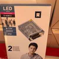 ALIMENTATORE 12V.
