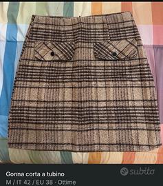 Lotto di vestiti 20€ le taglie sono sotto le foto