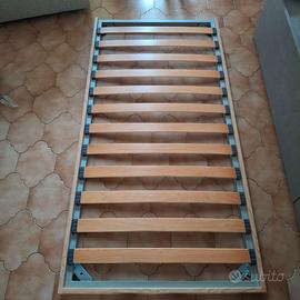 Letto a una piazza senza materasso