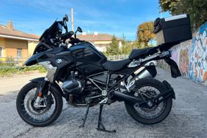 Bmw R1250GS Triple Black con soli 23000 km