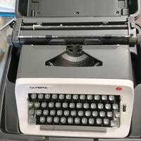 macchina da scrivere Olympia 
