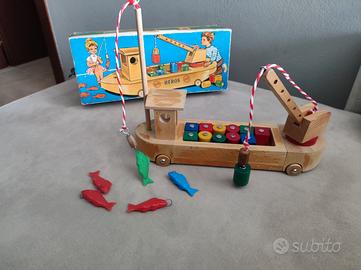 Nave cargo in legno western germany vintage