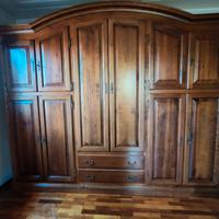 Camera matrimoniale  in legno noce nazionale