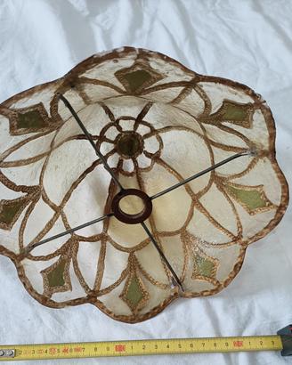 lampadario vintage in vetro madre perla e ottone