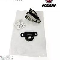 Kit fissaggi chiusura porta posteriore originale f