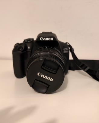 Canon EOS 2000D Travel Kit