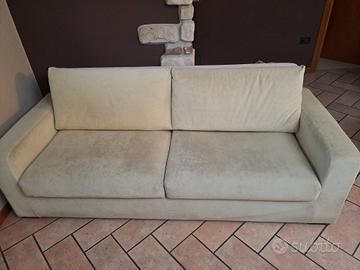 divano tre posti sfoderabile