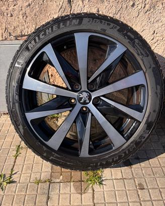 Cerchi in lega + gomme Michelin 235/45 R18