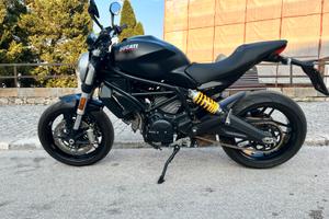 Ducati monster 797 passaggio incluso